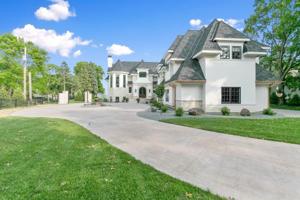 Cost of Concrete Driveway Installation in Auburn