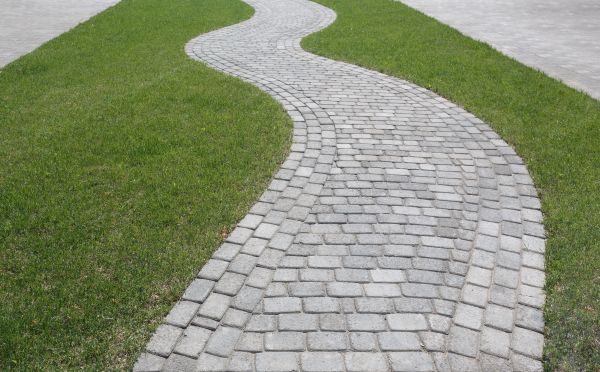 Cost of Walkway Paving in Auburn